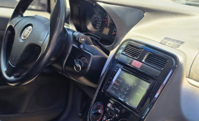 Fiat Punto ATTRACTIVE 1.4 Fire Flex 8V 5p 2011 Flex-3