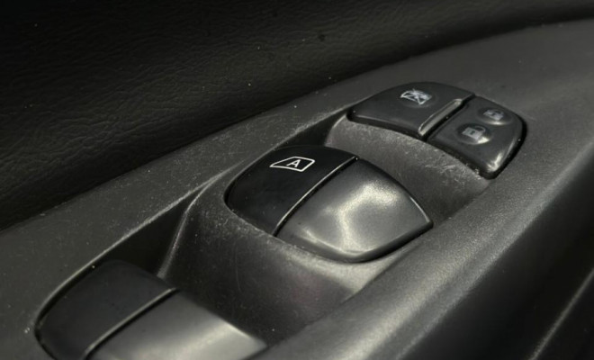 Nissan Sentra SV 2.0 FlexStart 16V Aut. 2017 Flex-16