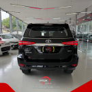 Toyota Hilux SW4 SRX 4x4 2.8 TDI 16V Dies. Aut. 2023 Diesel-13