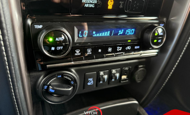 Toyota Hilux SW4 SRX 4x4 2.8 TDI 16V Dies. Aut. 2023 Diesel-7