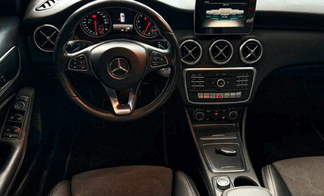 Mercedes A 200 1.6 TB 2018-4