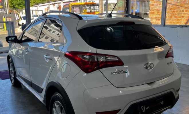 Hyundai HB20X Premium 1.6 Flex 16V Mec. 2014 Flex-1