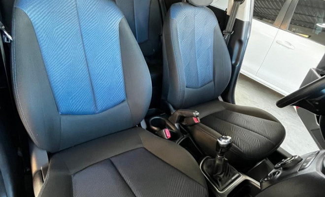 Hyundai HB20X Premium 1.6 Flex 16V Mec. 2014 Flex-5