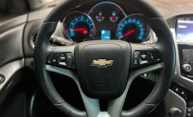 GM - Chevrolet CRUZE HB Sport LTZ 1.8 16V FlexP. 5p Aut 2014 Flex-8