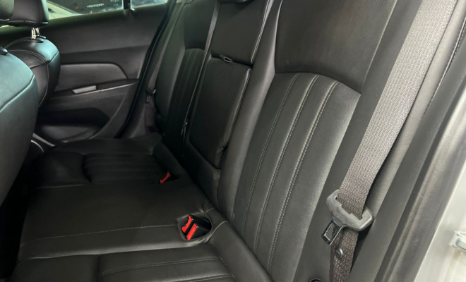 GM - Chevrolet CRUZE HB Sport LTZ 1.8 16V FlexP. 5p Aut 2014 Flex-9