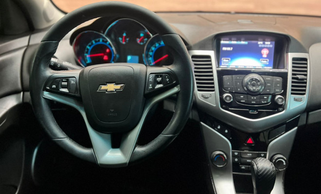 GM - Chevrolet CRUZE HB Sport LTZ 1.8 16V FlexP. 5p Aut 2014 Flex-7