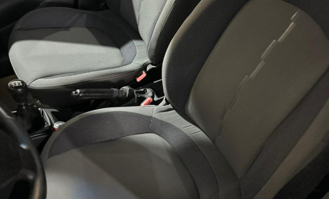 Fiat Punto ATTRACTIVE 1.4 Fire Flex 8V 5p 2013 Flex-15