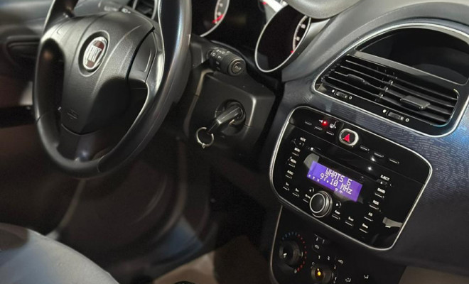 Fiat Punto ATTRACTIVE 1.4 Fire Flex 8V 5p 2013 Flex-10