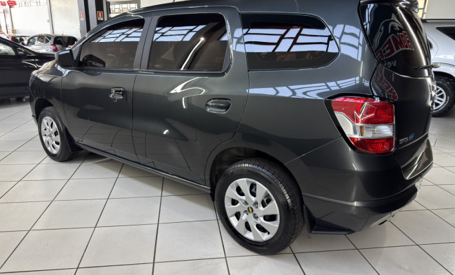 GM - Chevrolet SPIN LS 1.8 8V Econo.Flex 5p Mec. 2018 Flex-9