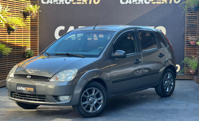 Ford Fiesta Street/ Action 1.0 8v 5p 2004 Gasolina
