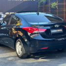 Hyundai Elantra GLS 2.0  Aut. 2014  Com Teto solar e Multimidia-3
