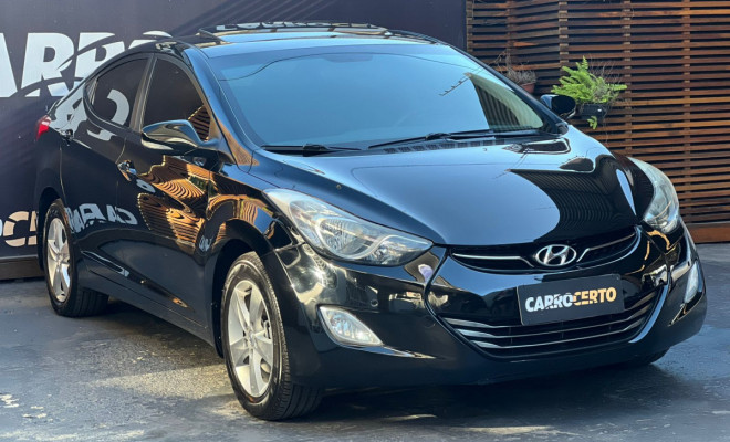 Hyundai Elantra GLS 2.0  Aut. 2014  Com Teto solar e Multimidia-1
