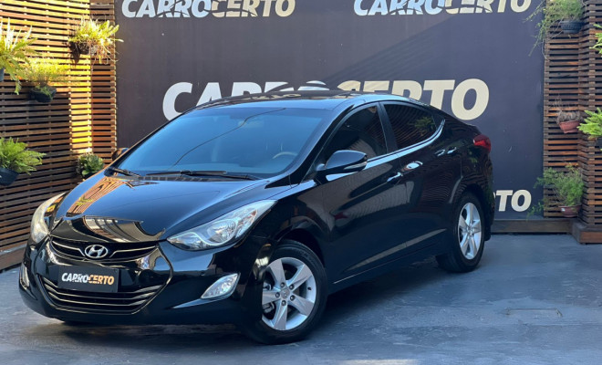 Hyundai Elantra GLS 2.0  Aut. 2014  Com Teto solar e Multimidia