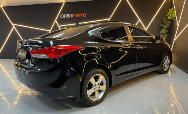 Hyundai Elantra GLS 2.0  Aut. 2014 Flex  C/ teto solar  TOP DE LINHA-2