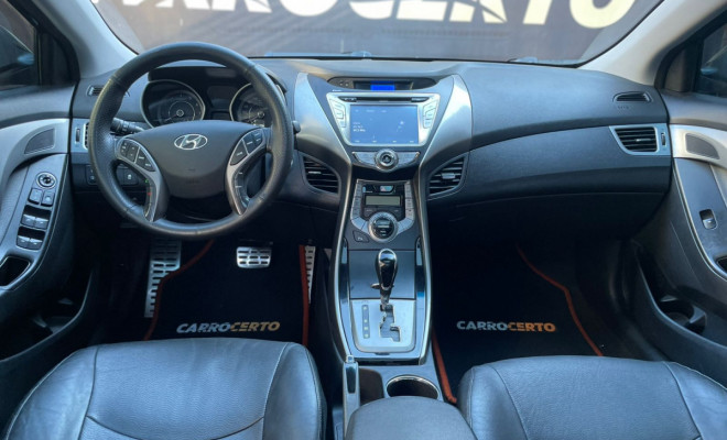 Hyundai Elantra GLS 2.0  Aut. 2014  Com Teto solar e Multimidia-4