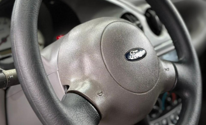 Ford Ka GL Image 1.0i/ 1.0i Zetec Rocam 2001 Gasolina-3