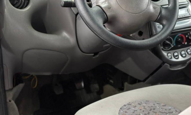 Ford Ka GL Image 1.0i/ 1.0i Zetec Rocam 2001 Gasolina-10