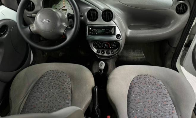 Ford Ka GL Image 1.0i/ 1.0i Zetec Rocam 2001 Gasolina-1