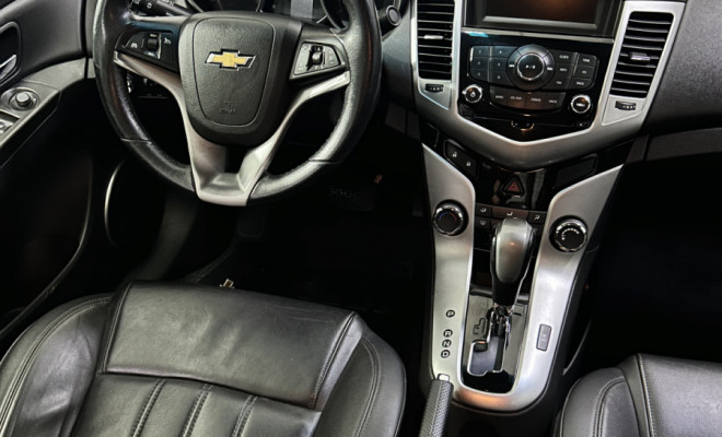 GM - Chevrolet CRUZE LT 1.8 16V FlexPower 4p Aut. 2015 Flex-4