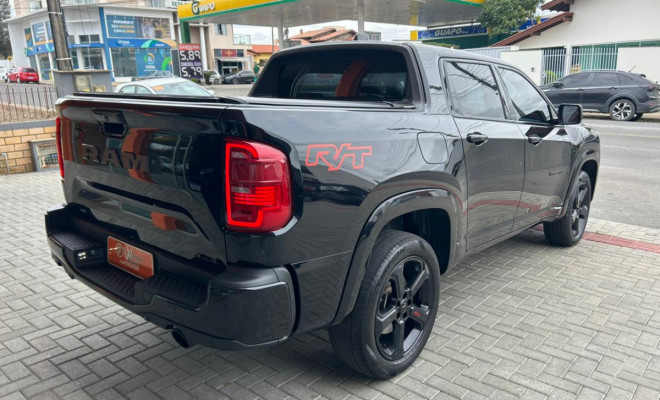 RAM RAMPAGE R/T HURRIC. 4 2.0 TB CD 4X4 Aut. 2024 Gasolina-3