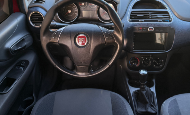 Fiat Punto ATTRACTIVE 1.4 Fire Flex 8V 5p 2013 Flex-6