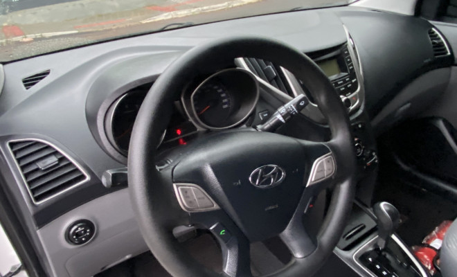 Hyundai HB20S C.Style/C.Plus1.6 Flex 16V Aut. 4p 2015 Flex-4