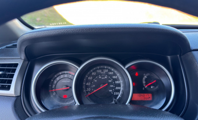 TIIDA SL 1.8 2012 | TETO SOLAR, BANCOS EM COURO E CHAVE DE PRESENÇA!-5