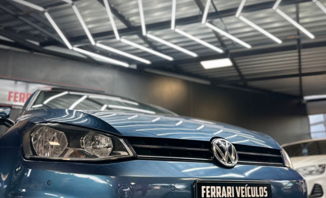 VW - VolksWagen Golf Comfortline 1.4 TSI 140cv Aut. 2015 Gasolina-0