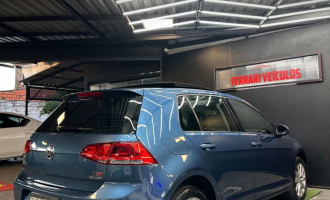 VW - VolksWagen Golf Comfortline 1.4 TSI 140cv Aut. 2015 Gasolina-20