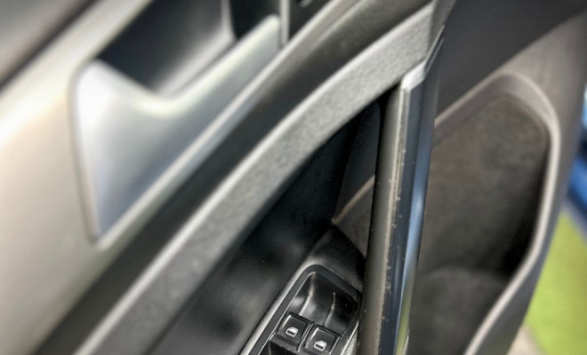 VW - VolksWagen Golf Comfortline 1.4 TSI 140cv Aut. 2015 Gasolina-11