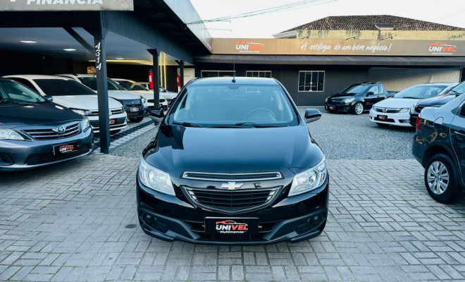 GM - Chevrolet ONIX HATCH LT 1.0 8V FlexPower 5p Mec. 2013 Flex-0