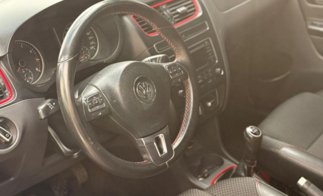 VW - VolksWagen Fox Rock in Rio 1.6 Mi Total Flex 8V 5p 2014 Flex-8