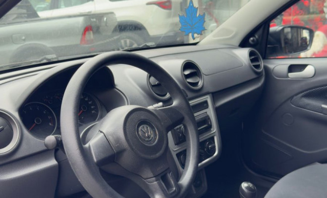 VW - VolksWagen Gol (novo) 1.0 Mi Total Flex 8V 4p 2015 Flex-4