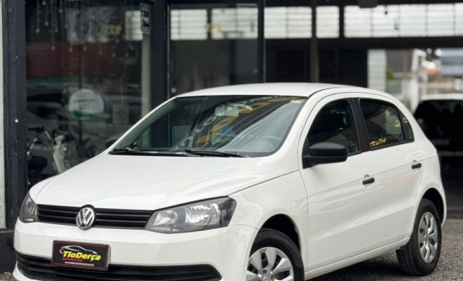 VW - VolksWagen Gol (novo) 1.0 Mi Total Flex 8V 4p 2015 Flex