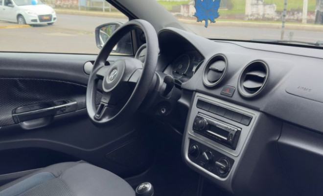 VW - VolksWagen Gol (novo) 1.0 Mi Total Flex 8V 4p 2015 Flex-8