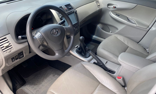 Toyota Corolla GLi 1.8 Flex 16V Mec. 2011 Flex-8