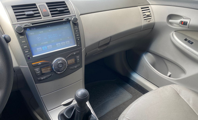 Toyota Corolla GLi 1.8 Flex 16V Mec. 2011 Flex-13