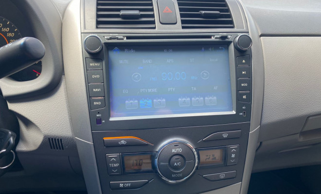 Toyota Corolla GLi 1.8 Flex 16V Mec. 2011 Flex-11