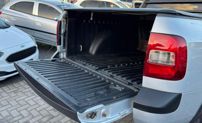 VW - VolksWagen Saveiro 1.6 Mi/ 1.6 Mi Total Flex 8V 2014 Flex-7