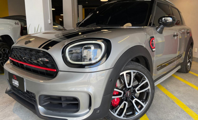 Mini Cooper Country. John Works ALL4 2.0 16v TB Gasolina Aut. 2024