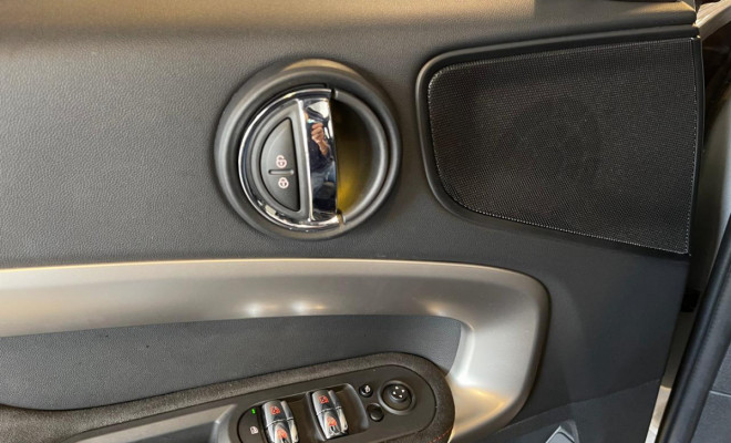 Mini Cooper Country. John Works ALL4 2.0 16v TB Gasolina Aut. 2024-18