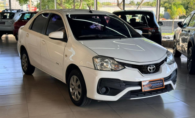 Toyota ETIOS XS Sedan 1.5 Flex 16V 4p Aut. 2018 Flex