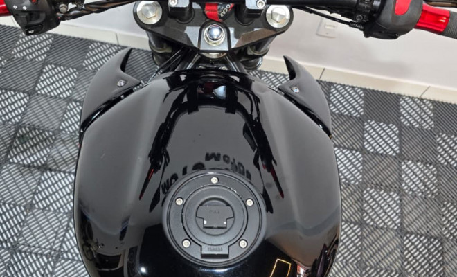 YAMAHA XJ6 N/ABS 2015 Gasolina-2