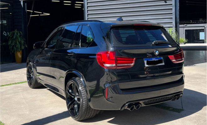 BMW X5 M 4.4 4x4 V8 32V Bi-Turbo Aut. 2018 Gasolina-1