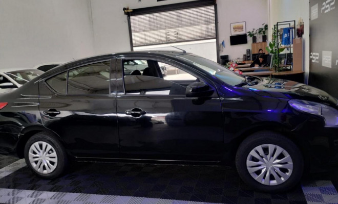 Nissan VERSA 1.0 12V FlexStart 4p Mec. 2017 Flex-8