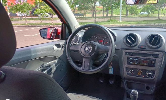 VW - VolksWagen VOYAGE 1.0/1.0 City Mi Total Flex 8V 4p 2013 Flex-7