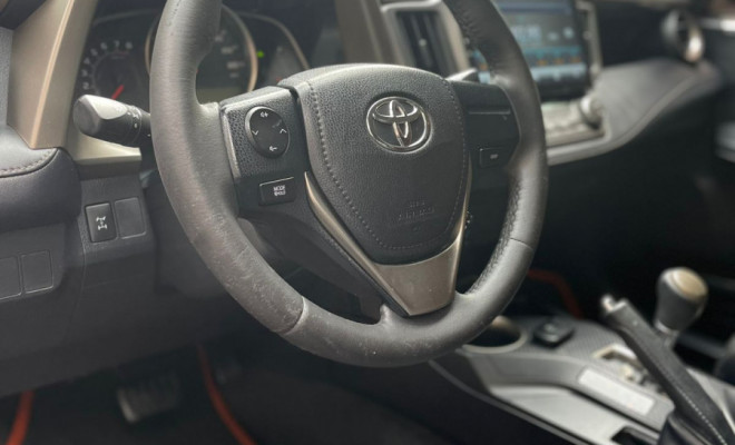 Toyota RAV4 2.0 4x4  Aut. 2014 Gasolina  Confiabilidade e segurança-7