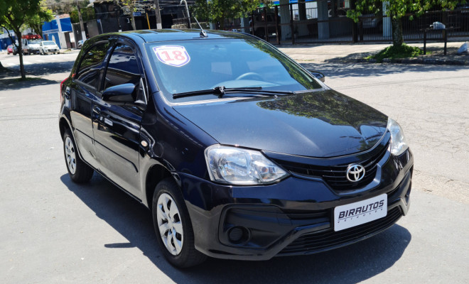 Toyota Etios Hatch XS 1.5 Automático 2018-0