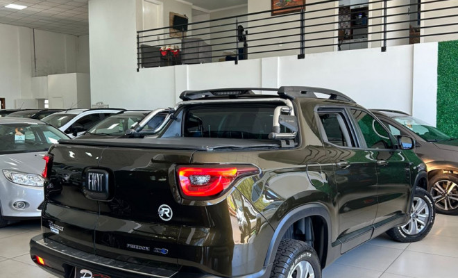 Fiat Toro Freedom 1.8 16V Flex Aut. 2017 Flex-1