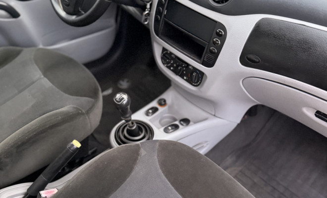 Citroën C3 Exclus./Excl.Solaris 1.6 Flex 16V Mec 2004 Flex-4